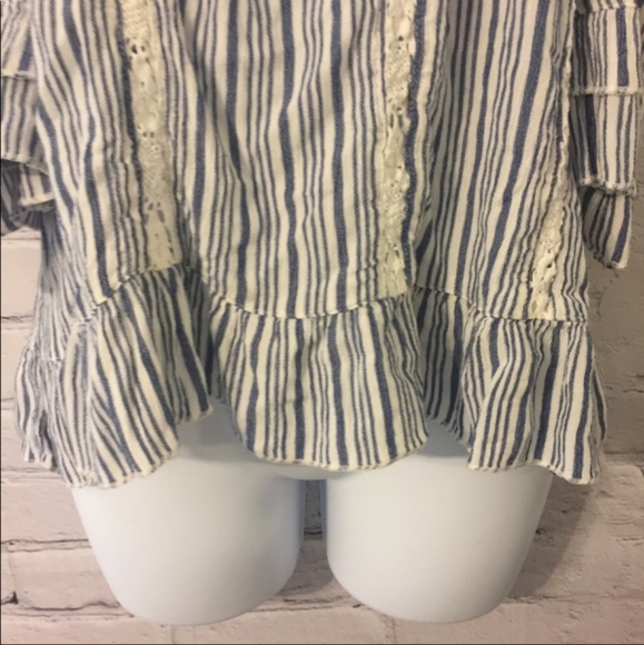 American Eagle Cold Shoulder Top - Picture 5 of 8